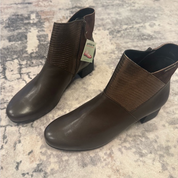 Mephisto Garita Dark Brown Side Zip Ankle Boots Booties Women’s Sz 8 - Picture 2 of 8